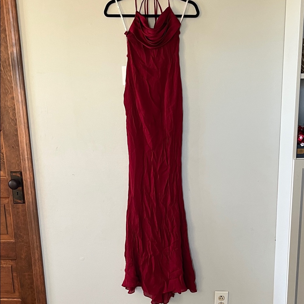 Miss Circle | Red Gauze Halter Dress
